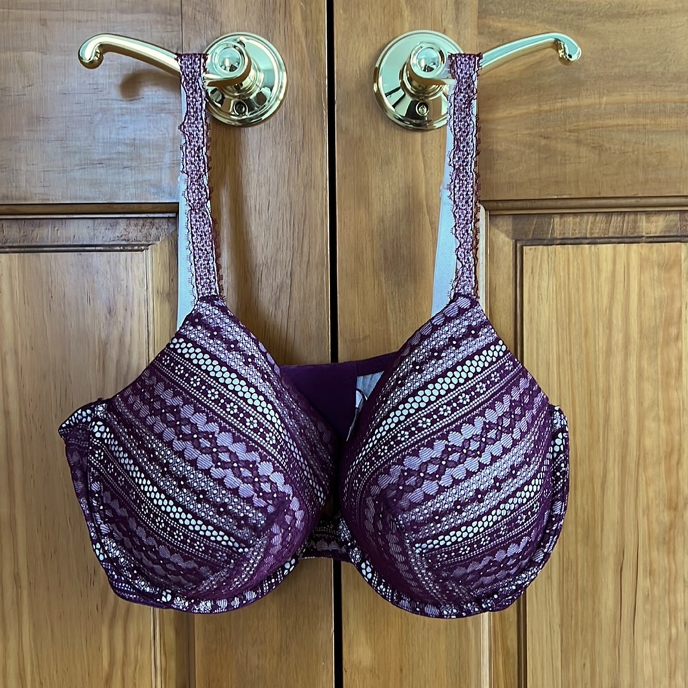 Victoria’s Secret Maroon Lace Lined Perfect Coverage Bra